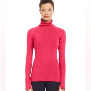 🔴Under Armour Pink ColdGear Top XS